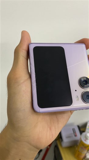 Outer screen cracked on your flip phone? 📱💥 Mini display still working fine? 👀✨ You may only need a glass replacement — not a full screen 🛠️ Keep your original display and save more on repair costs 💸🔥 Visit SPR for a FREE device checking! 😎🔍 | SPR - Phone LCD Screen Glass Repair