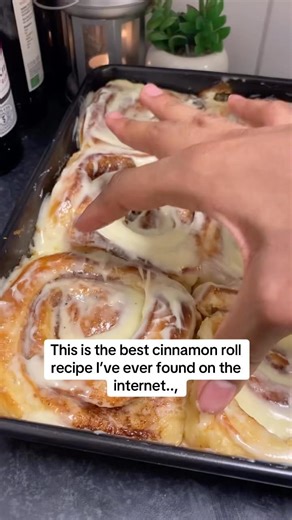 This is the best cinnamon roll recipe I’ve ever found on the internet..,