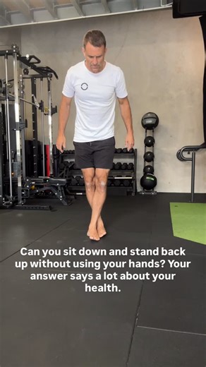 The Sit-Stand Test has been called a “window into longevity.” While it’s definitely not a crystal ball, it’s an insight in how mobile, strong, and confident you are physically. As we get older getting up and down off the floor gets harder. Add in the fear of falling, and many shrink their “movement bubble,” avoiding things they once loved. Normal? Maybe. Inevitable? No. Here’s how the test works: • Start standing → sit cross-legged on the floor → rise back up. • Score out of 10: lose 1 point for