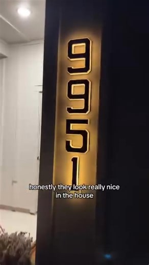 🌙✨ Always Easy to Spot! Bright, weatherproof lighted numbers make your home stand out—day or night. Perfect for guests, deliveries & added safety! 🚪📦 https://www.luvvioy.com/products/solar-lighted-house-numbers-for-outside-2 | SafeSleeve