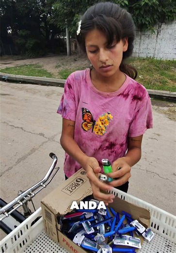 Vende encendedor para comprarle pañales para su bebe😭💔 | Baby Items