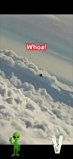 SHOCKING Pyramid UFO Caught from Pilot Cockpit! 🛸 | Real UAP Footage 2026 #ufotwitter #uap #viral