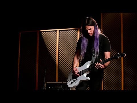 Fender Limited Edition HM Strat | First Impressions with Chris Garza