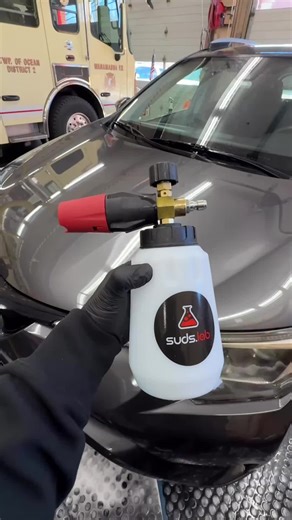 F1   XP - the combo that doesn’t mess around! The F1 Professional Foam Cannon is your lab-grade weapon for the ultimate car wash. Combined with XP High-Foaming Car Shampoo, this dynamic duo delivers a superior clean. F1's 32 oz capacity turns XP into a thick, clingy lather that eats dirt and grime for breakfast. Your garage just got upgraded to a detailing lab.