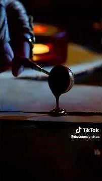 Descendants 4 rises of Red the ￼ trailer ￼