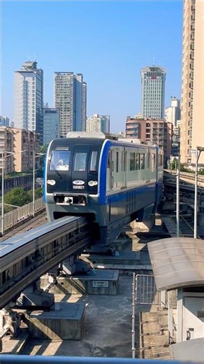 👩‍✈️ Women steering the future of transport ✨ #womenempowerment #motivation