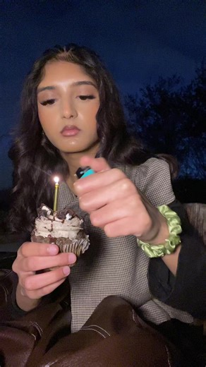 My vid keeps getting deleted smh