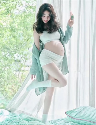 Pregnancy journey tips and moments