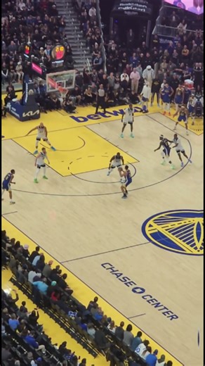 Stef Curry 3 pointer vs Timberwolves #nukeandrocketssk #basketball #warriors #stephencurry