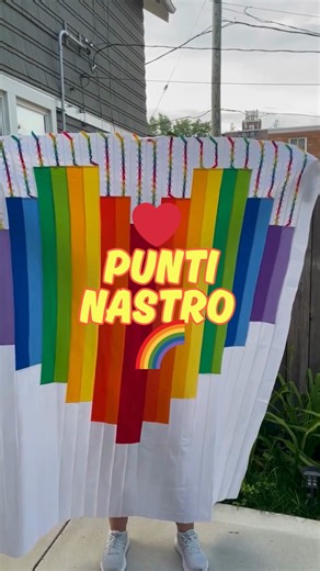 8.7K views · 65 reactions | Abbiamo deciso di divertirci con il cuore… e con gli esclusivi punti nastro della nostra Creative Icon 2!  Così è nato questo top patchwork a forma di cuore arcobaleno, realizzato unendo strisce di tessuto con tanta creatività (e un pizzico di magia PFAFF). 淋 | PFAFF Italia | Facebook