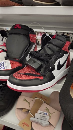 Air Jordan 1 Retro Metallic Leather High Top Sneakers