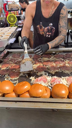 This smash burger was voted BEST in Hawaii! Location: Joja Hawaii #hawaiifood #foodtruck #hawaiianburger #burger #hawaii | Strictly Dumpling