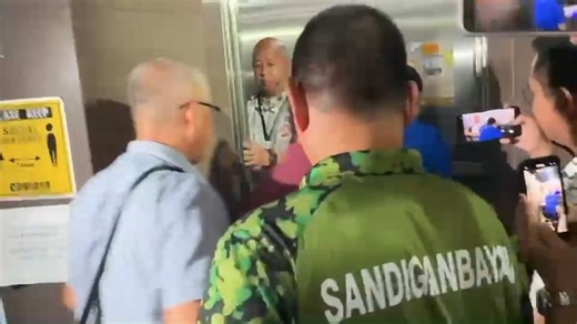 Senator Jinggoy Estrada appeared before the Sandiganbayan to comply with court requirements after being granted to travel abroad amid his pending PDAF case. Estrada said he was given 5 days upon arrival to submit his travel compliance documents. Last November 2025, Estrada’s camp earlier filed a motion before the Sandiganbayan Fifth Division to be allowed to travel to Japan from December 26 to 31. He also requested to travel to Norway, Iceland, and Austria from January 5 to 15. | via Kaxandra Sa