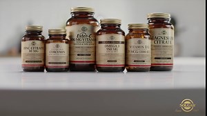 Solgar Vitamin D3 (Cholecalciferol) 10 MCG (400 IU), 100 Softgels - Helps Maintain Bones & Teeth - Immune System Support - Non-GMO, Gluten Free, Dairy Free - 100 Servings