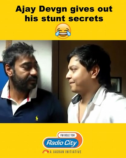 Want to know how the master of stunts does it all? 🎥🌟 Ajay Devgn unveils his secret formula in this thrilling video! . . . #BollywoodNews #bollywoodactor #bollywoodmovies #ajaydevganfans #AjayDevgn #radiocityentertainment Ajay devgn fan club Ajay Devgn Fans ajaydevgnfanclub | Radio City
