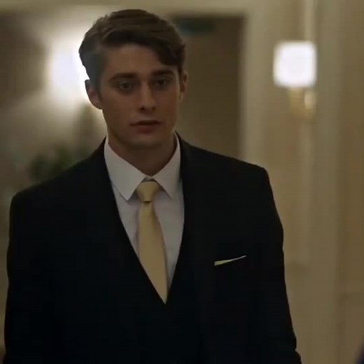 Maxence Danet-Fauvel: Portrayal of Will Marchand in Grand Hotel