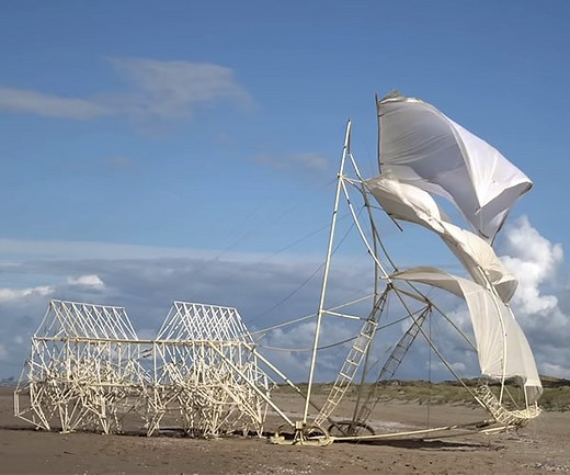 Theo Jansen's Walking Wind Machines Still Look Like Magic After 30+ Years
