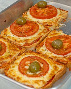 764K views · 1.8K reactions | Bread slices become pizza in minutes! | Frugal Recipes | Facebook