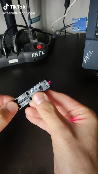 Como Fazer Conector de Fibra Óptica - Tutorial Passo a Passo