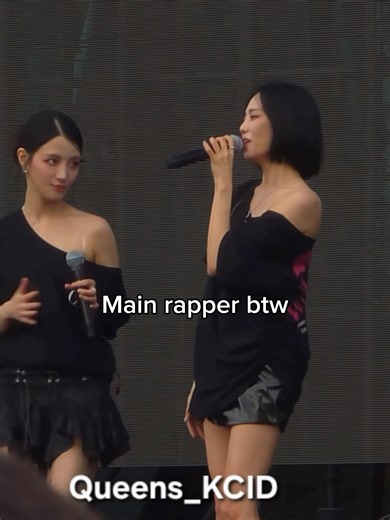 CLC, a group full of vocalists 🔥 #clc #concert #11thanniversary #reunion #yeeun