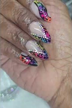Watch me create these Colorful Nailart Designs Tutorial