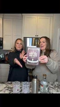 Let's make the Hightower Rocks cocktail from Disney’s Animal Kingdom to celebrate spring break 🌴