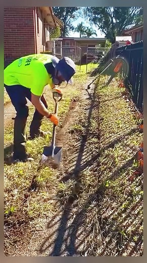 Prepare your belongings for cleaning your house.#cleaninghacks #foryou #fyp #clean #cleaning #treehouse #clrcleaner #rugwashing #asmr #carpetcleaning #cleanhouse
