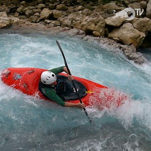 Grab your paddle! 🌊🙌📺 Here are 5 unmissable adventure kayaking films you just have to watch... and they're all on the free Red Bull TV 🔗💬👇 | Red Bull Adventure
