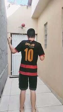 JUNINHO E O CICINHO SILVA JUNINHO BRINCANDO DE BASQUETE COM A MINI BOLA DE BASQUETE OBJETIVO 1 BILHÃ