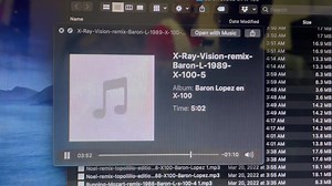 28K views · 1K reactions | Para esa gente que escucharon a mi en el 87 88 y 89. Le tengo algo para ustedes. Que a mi no me recordé de este mixeo en vivo por x-100 en el 89. Pero lo que quiero decir es eso que se llaman los Mashup no es nada nuevo. Miran este video escuchen y esto no fue nada de editar. Solamente en dos platos, dos disco diferente y todo en vivo. Disculpa el sonido. Gracias a ti mi buen hermano. Israel Izzy Ira Morales. | DJ Baron Lopez | Facebook