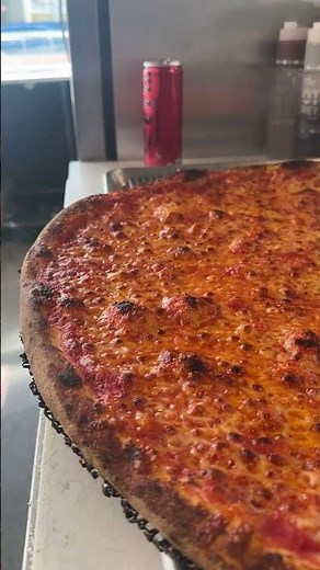 Crispy cheese pizza out of the oven 😮‍💨