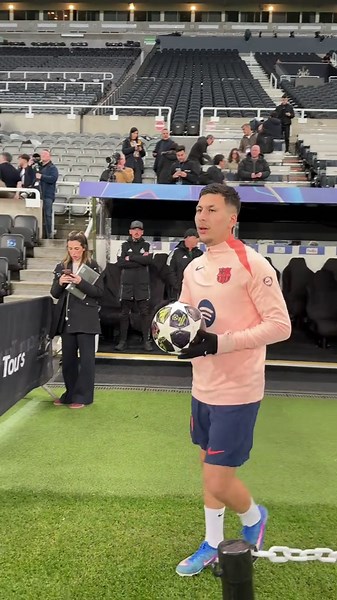 Barcelona Returns to Champions League at St. James' Park