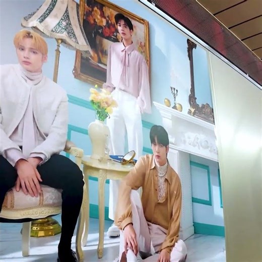 Tokyo Shinjuku 👍 Underground Poster 💖 Break Time #shorts