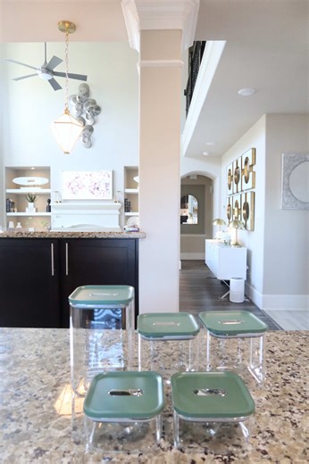 Versatile Stackable Glass Containers for Food Storage