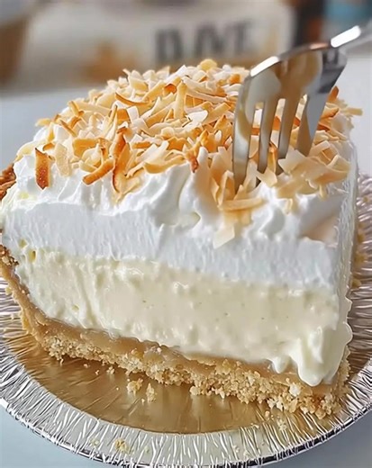 Best Coconut Cream Pie Recipe Ingredients 1 prepared graham cracker crust 2 cups whole milk 1 cup coconut milk 3/4 cup granulated sugar 1/4 cup cornstarch Enjoy👇❤ | Optimal Recipes