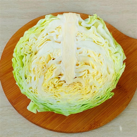 বাঁধাকপি এইভাবে রান্না করলে এতো মজার হয় আমি আগে কেন জানতাম না 😱🤤 Cabbage Recipe ❤️ #recipe #eatingshow #Fb #Fyp #Post #Facebook #everyone #Followers #Bangladesh #india #cabbage #Lunch #Dinner #curry #weekend #easyrecipes #cooking #sheulyskitchen #viralcooking #villagestyle #reels #virals #Trending #healthy #foodie #foryoupage #fbviral #facebookviral | Sheuly's Kitchen