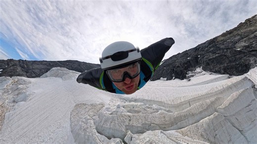 Helicopter Wingsuit Flight in the Swiss Alps