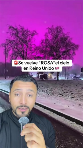 Birmingham experienced a rare phenomenon caused by LED lights from Birmingham City's football ground reflecting off falling snow, creating a pink haze across the sky #alfredomx #birmingham #unitedkingdom #pink #snowfall