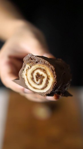 Delicious Chocolate Croissant Roll Recipe