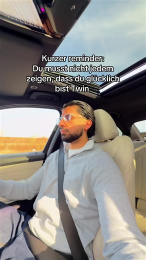 Ati (@atiabi58)’s videos with original sound - just a gorgeous girl 🌺