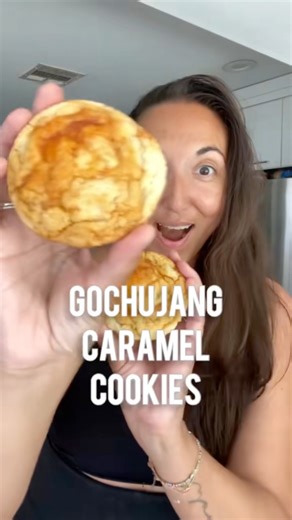 Gochujang Caramel Cookies are a sweet spicy lovers dream 🤩 Gochujang is a sweet spicy fermented chili paste that is typically used in Korean cuisine. It’s one of my favorite ingredients/flavors, I love using it in sauces and meat marinades but now I’m putting it in a cookie 🤗I saw this recipe in The NY Times and bookmarked it immediately! I finally baked them this afternoon, these babies did NOT disappoint. Sweet with a hint of spice, the gochujang caramel swirled through out each cookie is a 