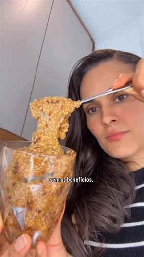 CINTIA PAULA 🌿 EMAGRECIMENTO 🌿🌿 🍃🧘‍♀️ on Instagram: "🔥 ATENÇÃO – RECEITA ESCRITA ABAIXO 🔥 💬 Digite COMBO nos comentários e receba o acesso imediato. Deixe de molho duas colheres de semente de linhaça em 50ml de água quente por 40 minutos, congele 150 g de mamão picados e junte com a linhaça bata no liquidificador com ajuda de uma colher até que vire uma massa homogênea se desejar acrescente um fio de mel. Não deixa pra depois. Seu corpo, sua saúde e sua organização agradecem. 💚✨"