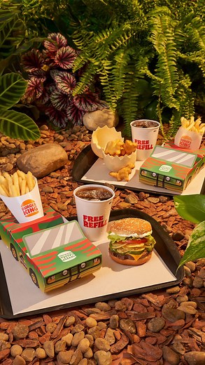 121K views · 267 reactions | Desperte sua fome Jurássica! A partir do...