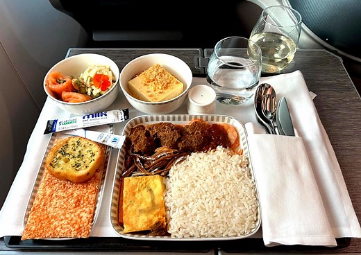 Singapore Airlines Book The Cook: The Best Airline Meal Pre-Order Program