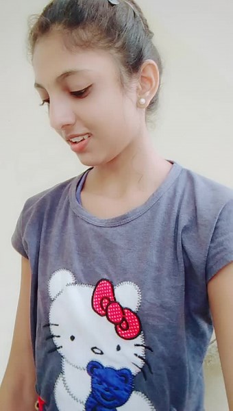 kinna pyar kre 💓😘🙈#foryou #lifeline #expressionqueen #lovebirds