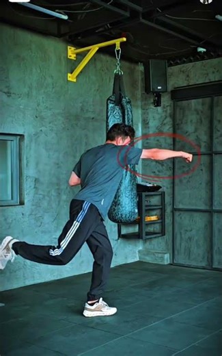 The Superman Punch Tutorial | Strike Like Lightning