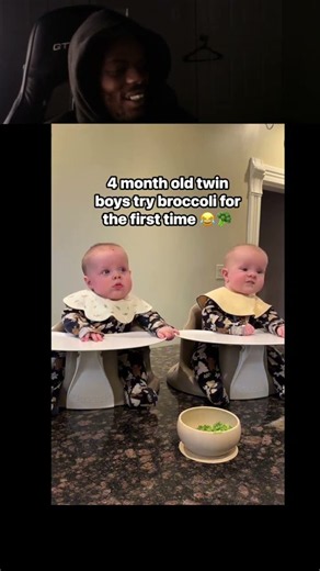 Their faces after trying broccoli for the first time are priceless 😭🥦 #twins #babyfood #cute
