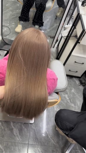 TrendyHairColor #SuperCoolHairDye #GrayTones #BleachedHair