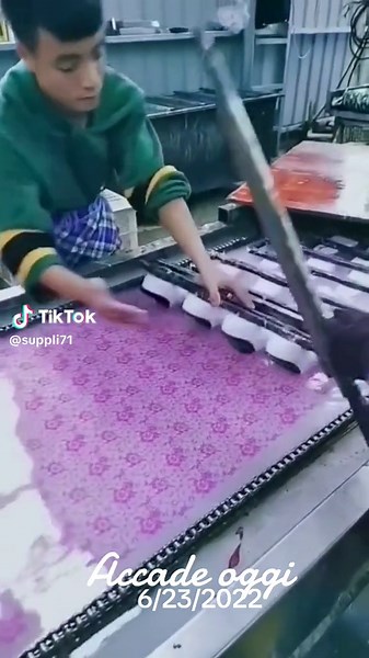 Footwear Dipping Process in an Industrial Setting