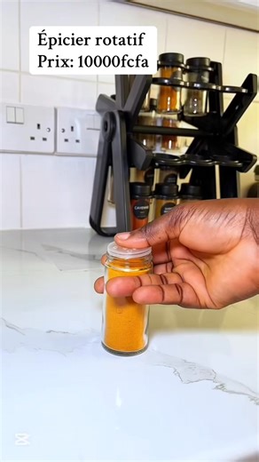 Tel : 778796428 / 708833283 Prix: 10000fcfa Épicier rotatif #spice #spices #spicer #spiceorganization #spiceorganizer #KitchenOrganization #kitchenorganizer | Dousha-Shop